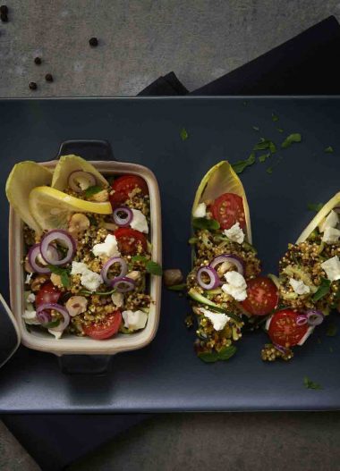 Salată de quinoa cu brânză feta