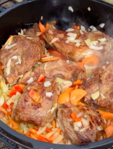 Miel afumat la ceaun