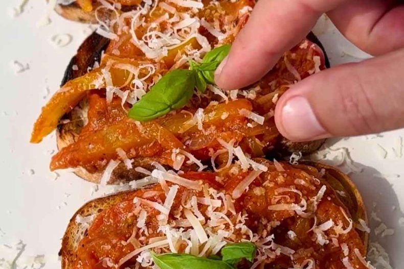 Bruschette Peperonata